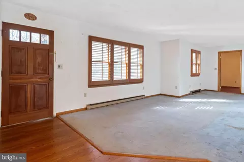 Living - 22243 Deep Branch Rd, Georgetown, DE 19947 photo 1 of 2
