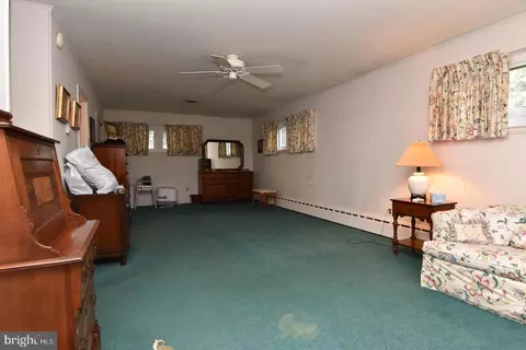 Bedroom - 140 Lakeside Dr, Laurel, DE 19956 photo 4 of 4