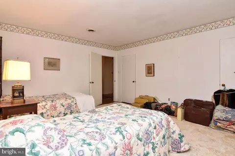 Bedroom - 140 Lakeside Dr, Laurel, DE 19956 photo 2 of 4
