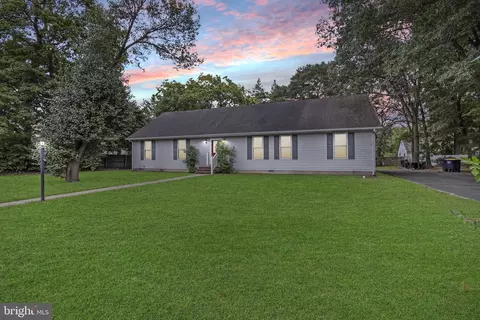107 Maple St, Laurel, DE 19956