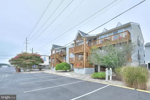 Exterior - 111 Dagsworthy Ave #C, Dewey Beach, DE 19971 photo 4 of 5