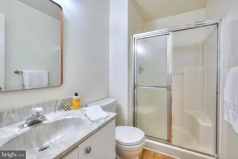 Bath - 111 Dagsworthy Ave #C, Dewey Beach, DE 19971 photo 1 of 2