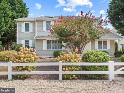 38242 Robinson Dr, Rehoboth Beach, DE 19971