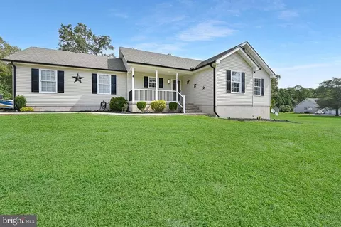 33007 Forest Knoll Dr, Laurel, DE 19956