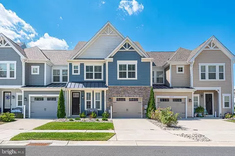 38505 Carroll Dr, Millville, DE 19967