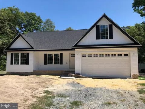 6484 Pleasant Dr, Laurel, DE 19956