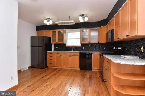 Kitchen - 330 Behringer Ave, Milton, DE 19968 photo 2 of 4