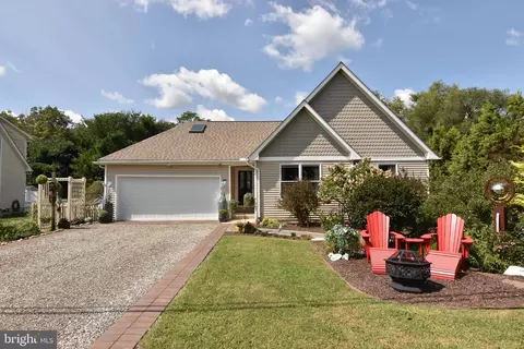 Exterior - 330 Behringer Ave, Milton, DE 19968 photo 2 of 11