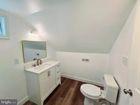 Bath - 7 Rogers Ave, Georgetown, DE 19947 photo 3 of 3