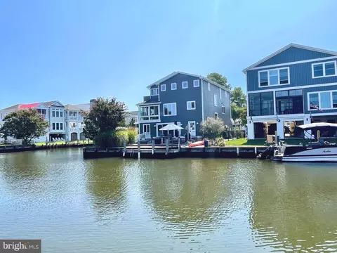 301 W 5th St, South Bethany, DE 19930