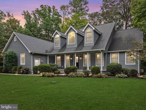 8 Water St, Lincoln, DE 19960