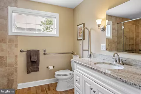 Bath - 409 Conwell St, Milton, DE 19968 photo 1 of 3