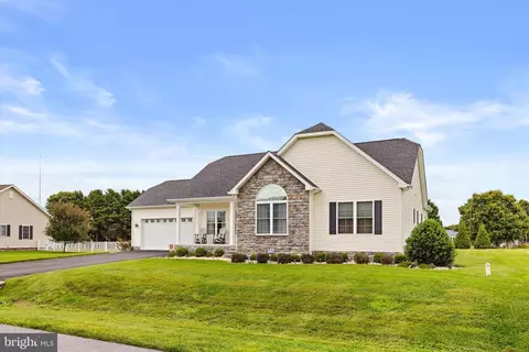 10 Robinson Dr, Millsboro, DE 19966