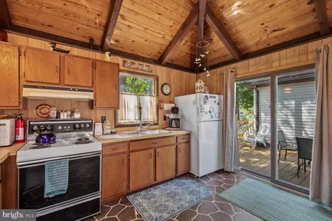 Kitchen - 607 4th St, Bethany Beach, DE 19930 photo 1 of 3
