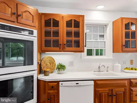 Kitchen - 115 Lake Dr, Laurel, DE 19956 photo 5 of 6