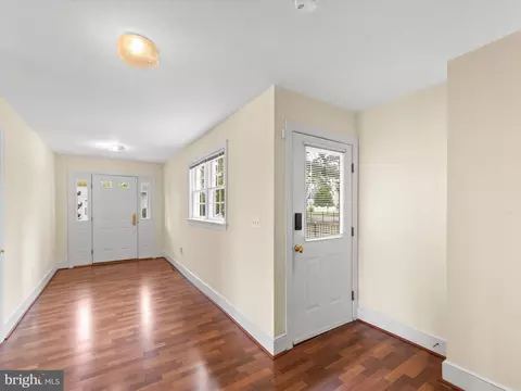 Entry Way - 115 Lake Dr, Laurel, DE 19956 photo 2 of 3