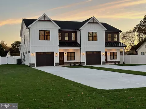 129 Central Ave #1, Ocean View, DE 19970