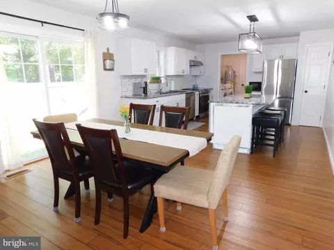 Dining - 21457 Park Ave, Georgetown, DE 19947 photo 1 of 3