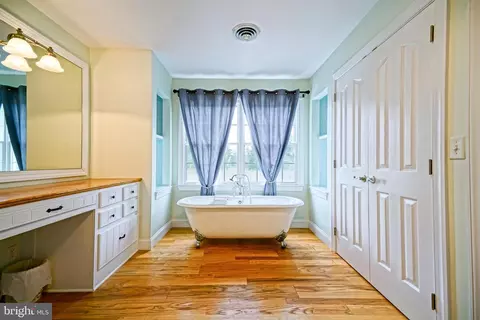 Bath - 22 Sheffield Rd, Rehoboth Beach, DE 19971 photo 5 of 7