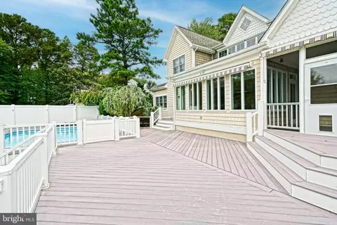 Exterior - 22 Sheffield Rd, Rehoboth Beach, DE 19971 photo 7 of 17