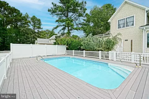 Exterior - 22 Sheffield Rd, Rehoboth Beach, DE 19971 photo 12 of 17