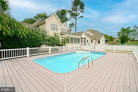 Exterior - 22 Sheffield Rd, Rehoboth Beach, DE 19971 photo 13 of 17