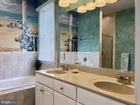 Bath - 120 October Glory Ave, Ocean View, DE 19970 photo 3 of 7