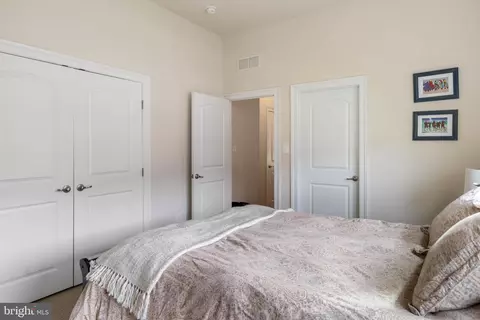 Bedroom - 32724 Widgeon Rd, Ocean View, DE 19970 photo 4 of 10
