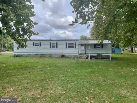 32607 Old Stage Rd, Laurel, DE 19956 photo 2