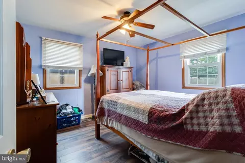 Bedroom - 30455 Scott Land Rd, Laurel, DE 19956 photo 1 of 6