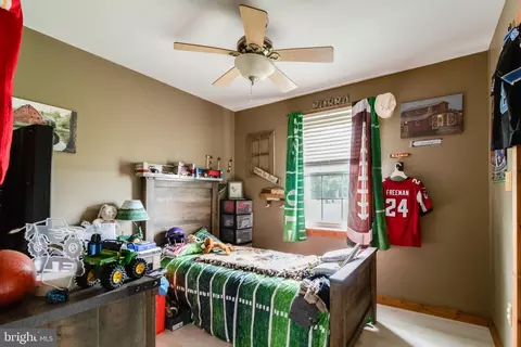 Bedroom - 30455 Scott Land Rd, Laurel, DE 19956 photo 3 of 6