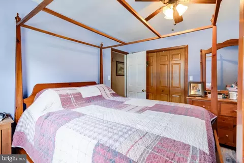 Bedroom - 30455 Scott Land Rd, Laurel, DE 19956 photo 2 of 6