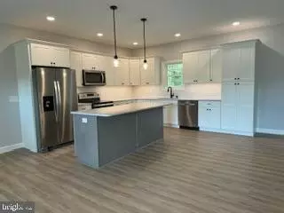 Entry Way - 32781 Tussock Dr, Laurel, DE 19956 photo 1 of 18