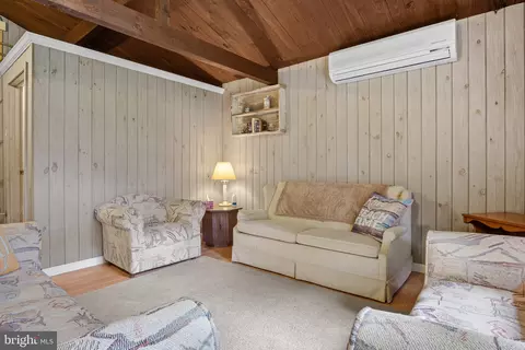 Living - 34159 David Dr, Lewes, DE 19958 photo 2 of 3