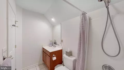 Bath - 15009 Oyster Shell Dr, Milton, DE 19968 photo 2 of 2