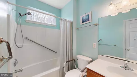 Bath - 15009 Oyster Shell Dr, Milton, DE 19968 photo 1 of 2