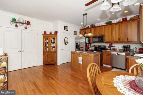 Kitchen - 19045 Carey Ln, Georgetown, DE 19947 photo 2 of 3