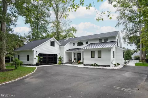 4 Shankland Ct, Rehoboth Beach, DE 19971