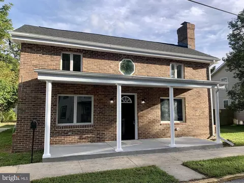 213 E Spruce St, Seaford, DE 19973