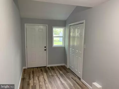 Entry Way - 213 E Spruce St, Seaford, DE 19973 photo 1 of 1