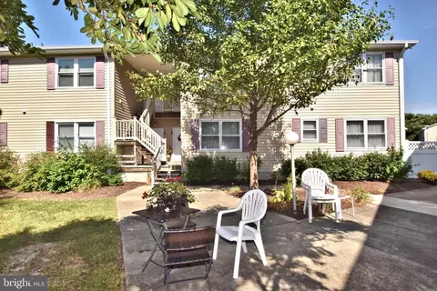 33672 Briar Ct N #4D, Frankford, DE 19945