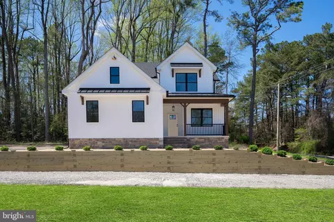 302 Atlantic St, Milton, DE 19968
