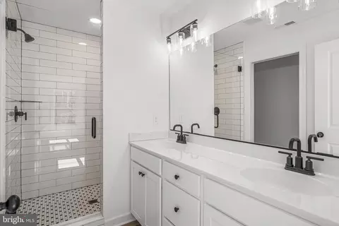 Bath - 302 Atlantic St, Milton, DE 19968 photo 1 of 1