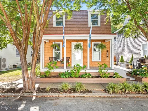 138 S Ab S Washington Ave, Lewes, DE 19958