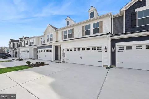19735 Spinnaker Ct, Georgetown, DE 19947