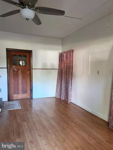 Entry Way - 10887 Pit Rd, Seaford, DE 19973 photo 4 of 4