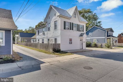 10 S King St, Georgetown, DE 19947