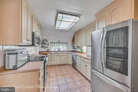 Kitchen - 25135 Pine Rd, Seaford, DE 19973 photo 1 of 2