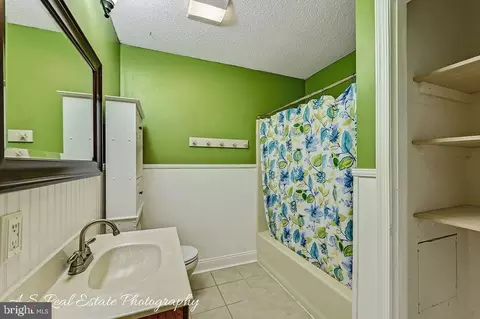 Bath - 35527 Jami Ave, Laurel, DE 19956 photo 2 of 2