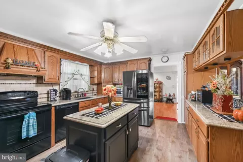 Kitchen - 30129 Fire Tower Rd, Laurel, DE 19956 photo 1 of 1